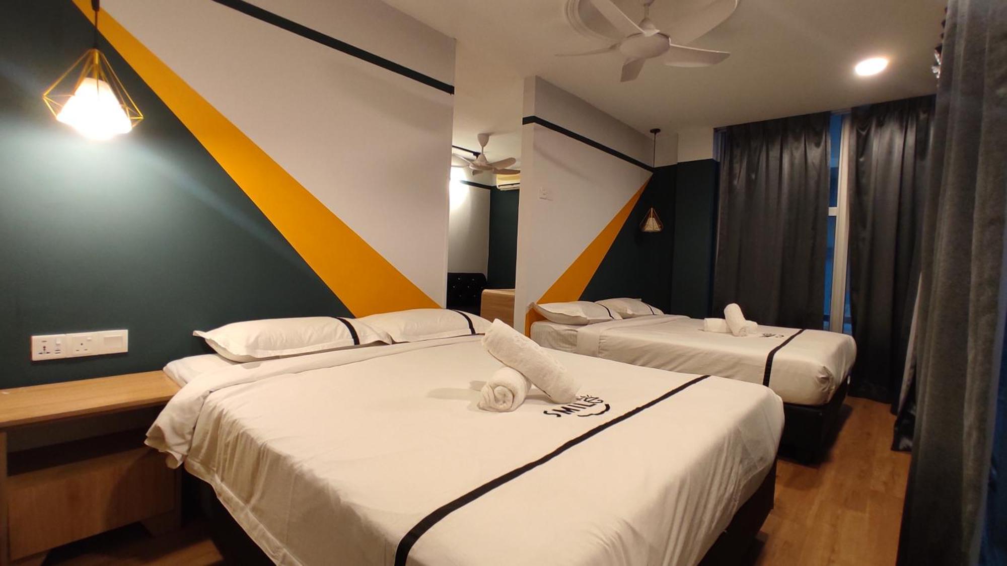 Smile Hotel C180 Cheras Selatan Exterior photo